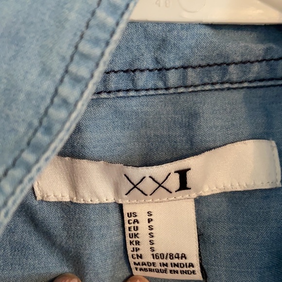 Forever 21 jean button up flannel - Picture 4 of 4